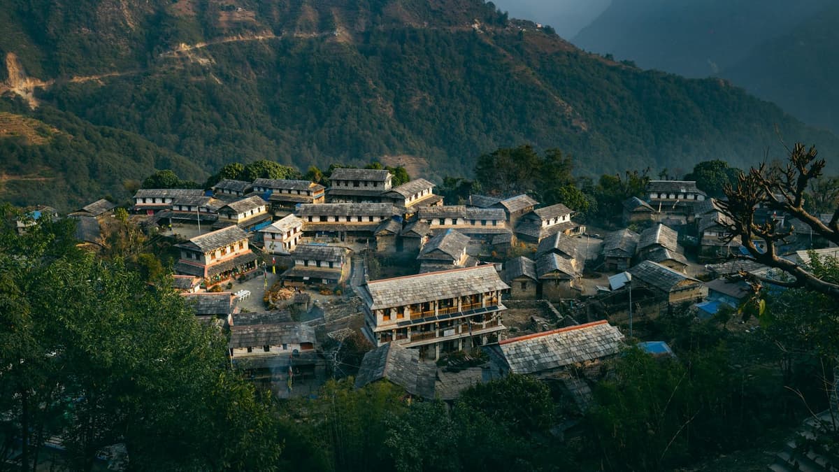 Pokhara and Ghandruk Tour by Road