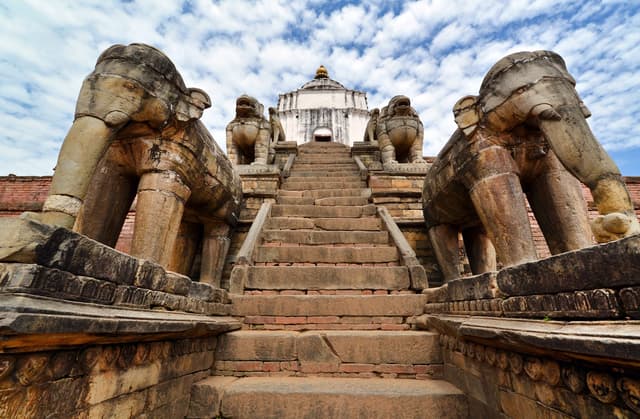 7 UNESCO World Heritage Sites Tour with a Night in Bhaktapur